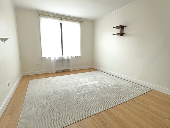 5th image of 3420 78th St APT 5C