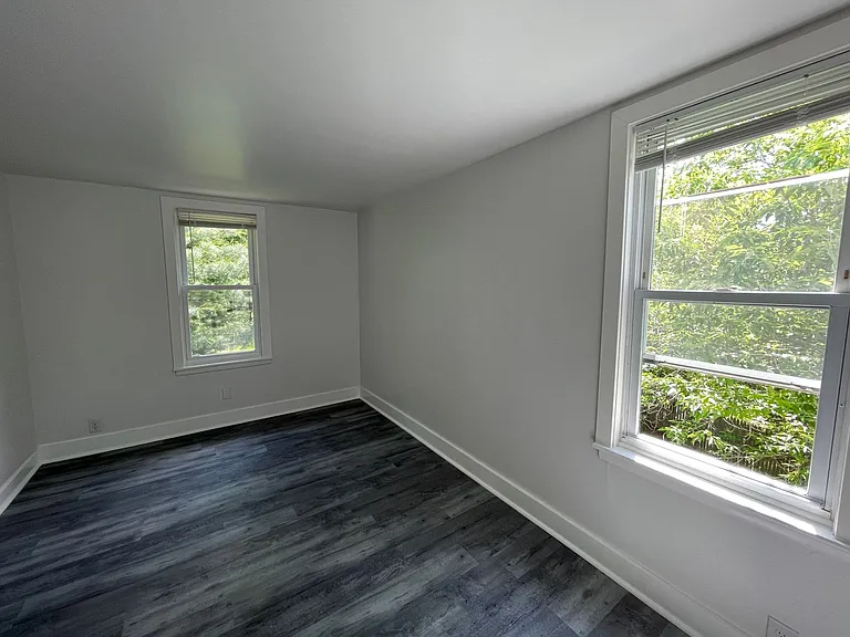 830 Montclair Ave — Photo 7