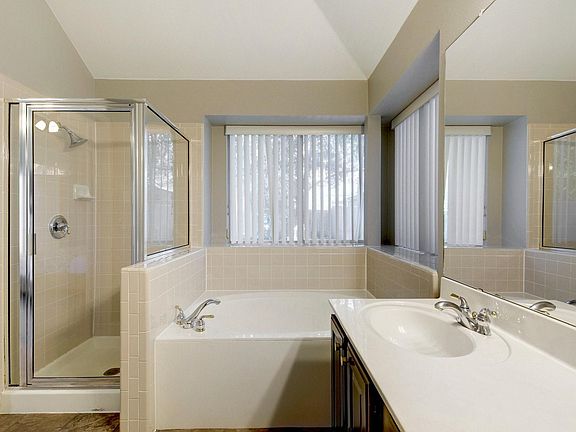 2nd image of 3932 Sendero Dr