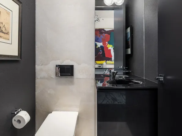 157 West 57th Street image 11 of 13