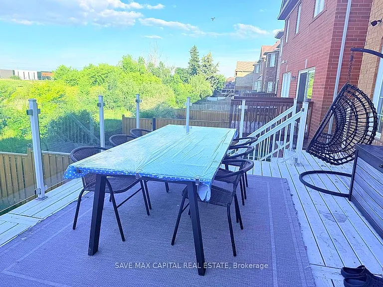 15 Apple Valley Way — Photo 5