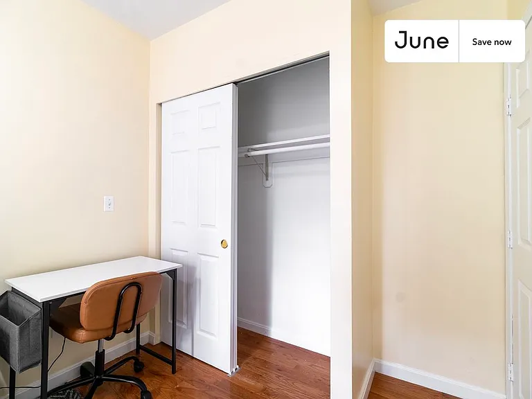277 Paris St — Photo 12