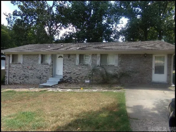 11423 Birchwood Dr, Little Rock, AR 72211