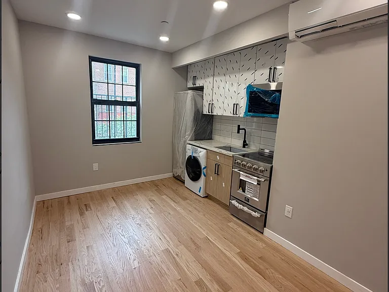 1000 Findlay Ave #Penthouse 2 — Photo 9