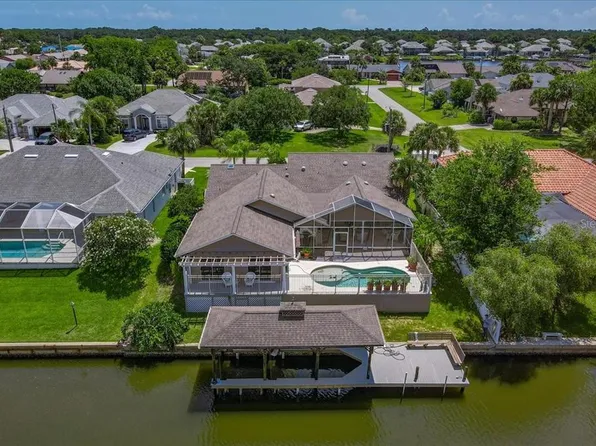 13 Cottagegate Ct, Palm Coast, FL 32137