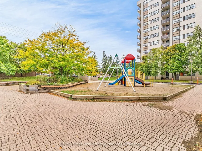 2900 Battleford Rd N #1008 — Photo 36