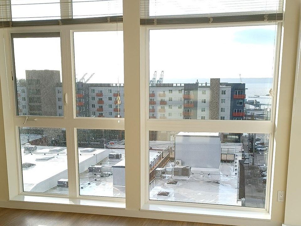 1st image of 2901 Rucker Ave #409