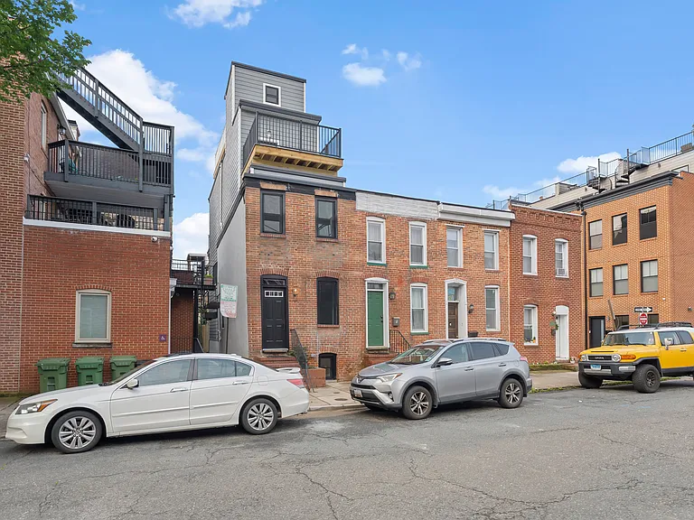 3 W Clement front view -early afternoon