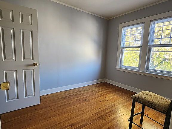 3rd image of 3014 N California Ave