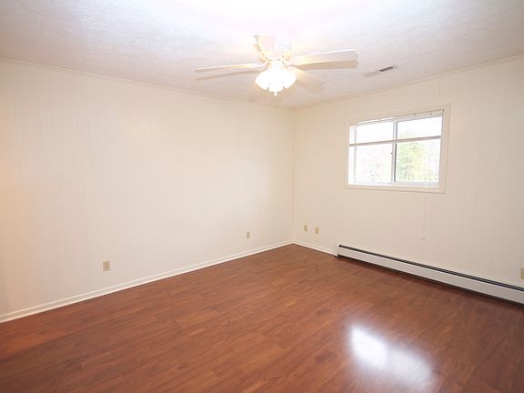 5th image of 9 Shanna Dr APT 4