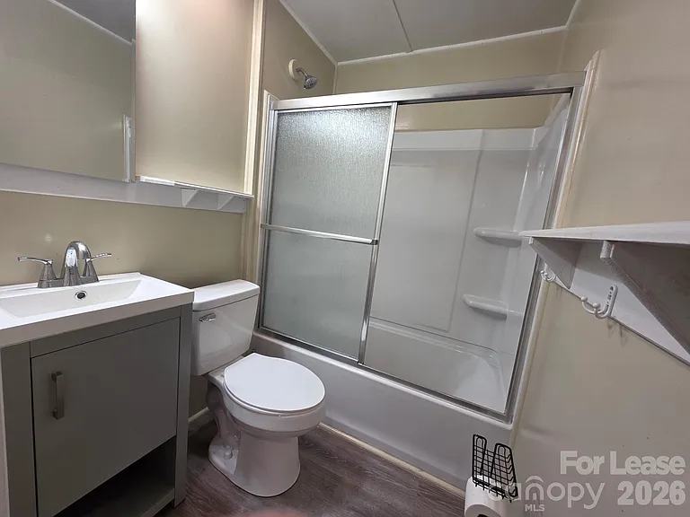 4723 Linden St — Photo 13