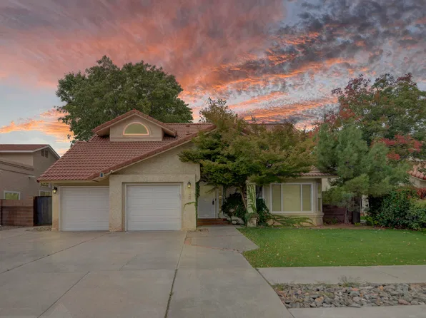 7615 Calhoun Dr NE, Albuquerque, NM 87109