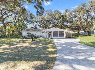 922 S Val Dr, Inverness, FL 34450