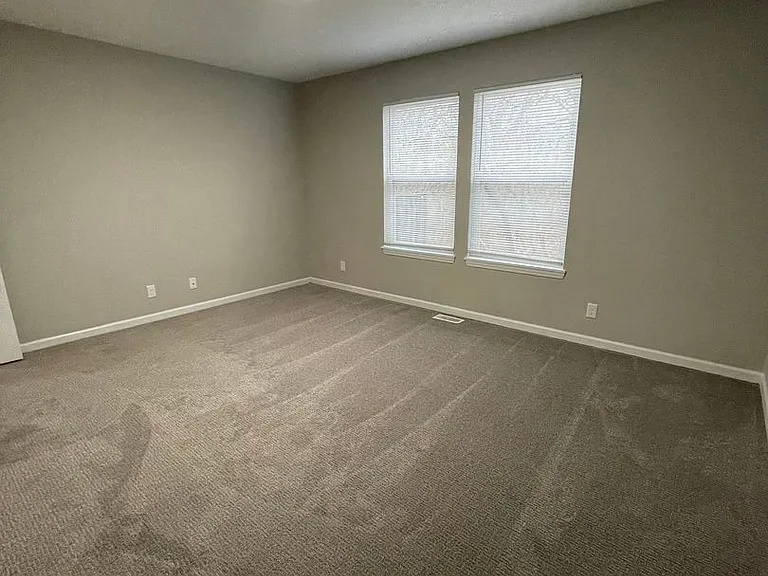 3624-3626 Thornhill Circle W-TBROS — Photo 9