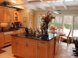 1562 County Road 39, Southampton, NY 11968