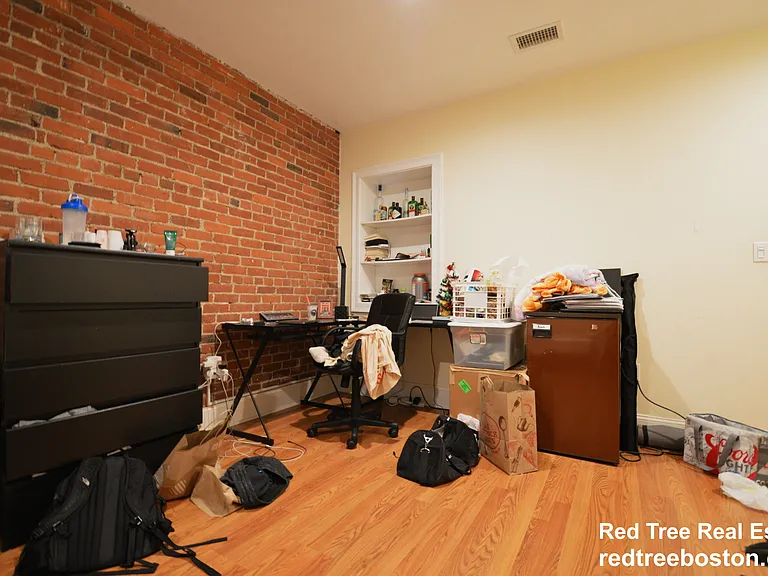 1203 Beacon St #1A — Photo 2