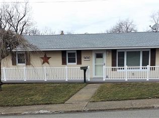 5010 Clifton Dr, Aliquippa, PA 15001