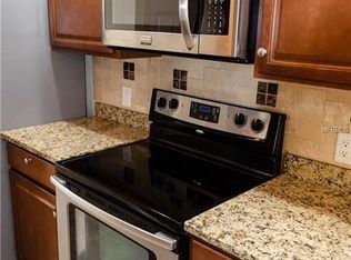 1008 Marsh View Ln, Tarpon Springs, FL 34689