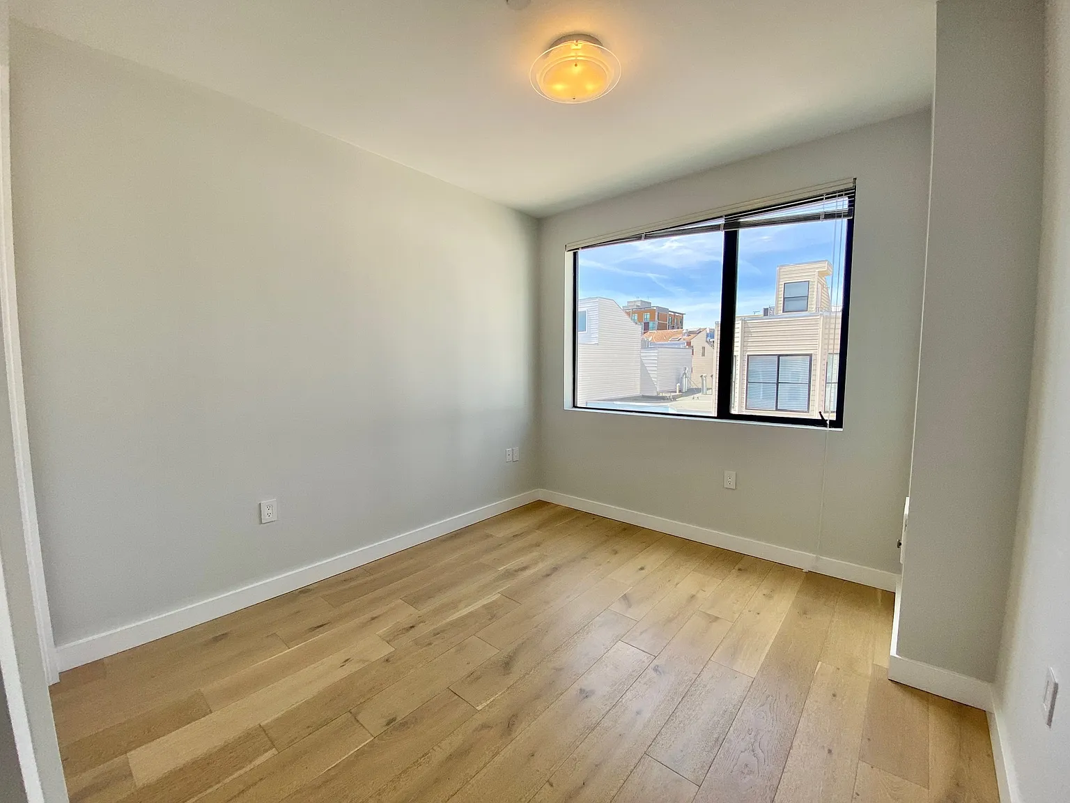 1 bed, $3,595 — Photo 2