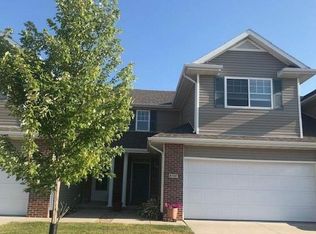 8507 Dunrovin Rd, Lincoln, NE 68526