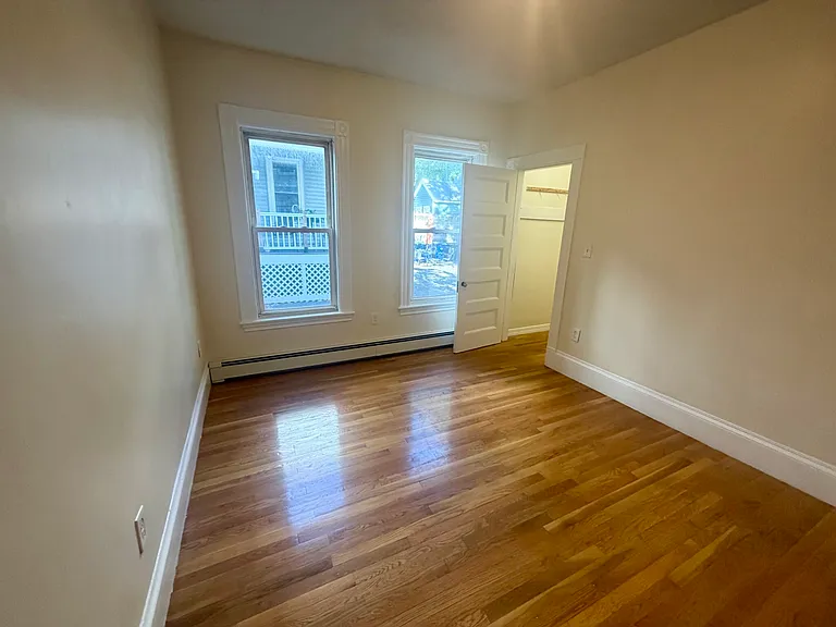 19 Banks St #1A — Photo 9
