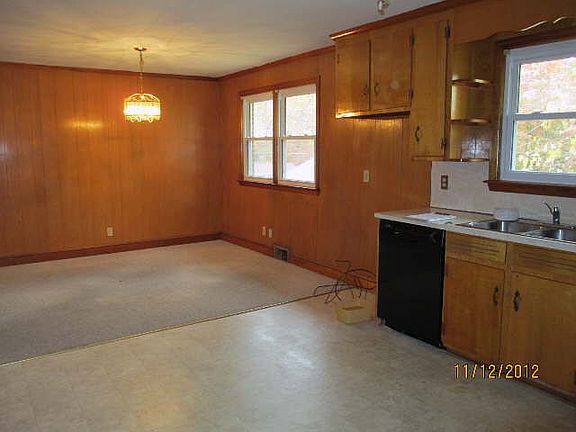 5th image of 216 Withers Cir