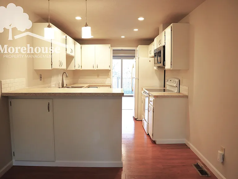 210 W Arrowrock Ln — Photo 6
