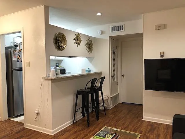 4312 Duval St — Photo 5