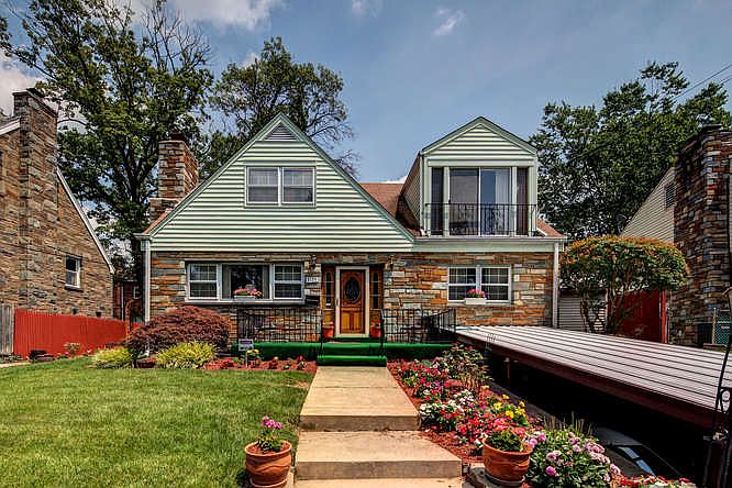 1st image of 3125 Westover Dr SE