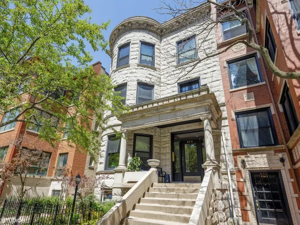 434 W Oakdale Ave, Chicago, IL 60657