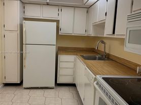 6751 N University Dr, Fort Lauderdale, FL