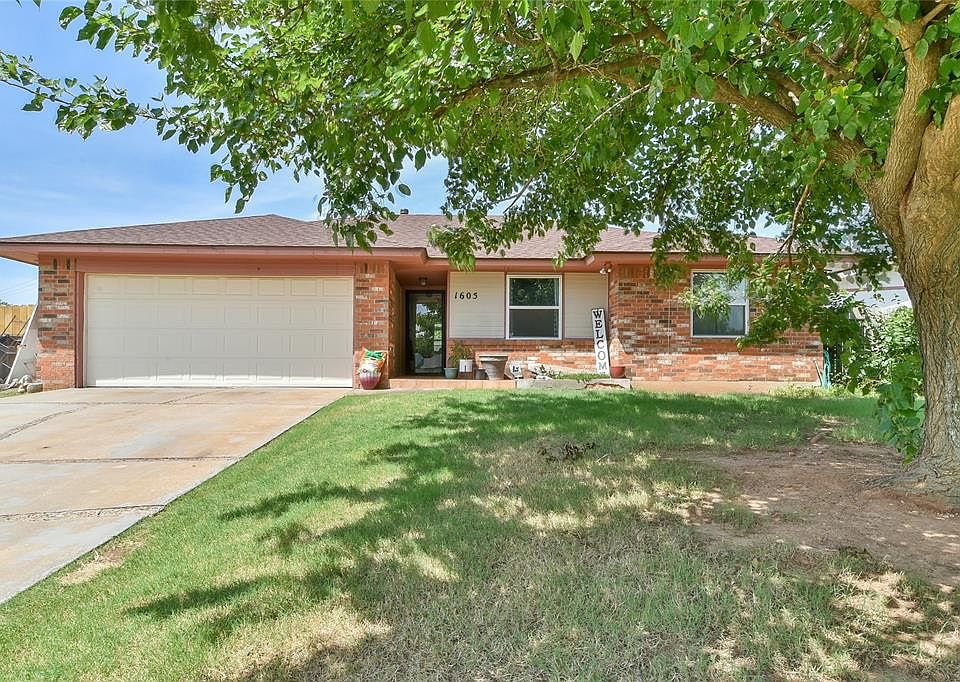 1st image of 1605 Corbin Cir