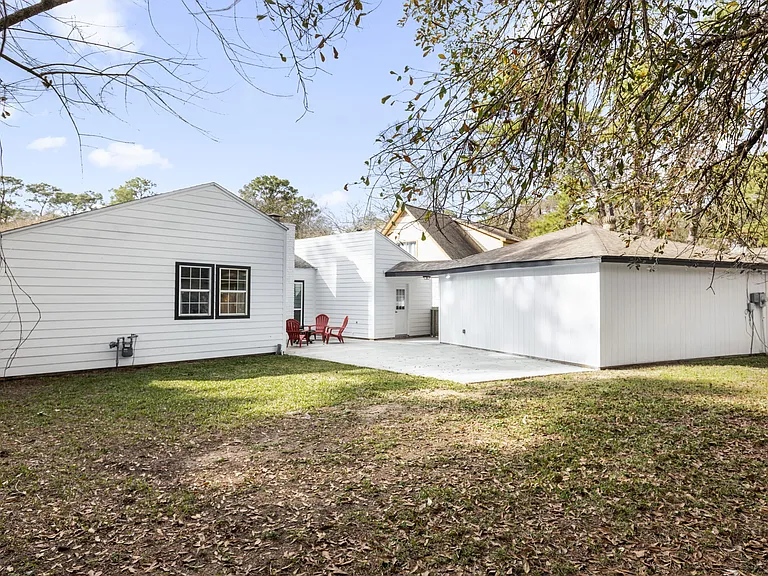 15126 Forest Lodge Dr — Photo 29