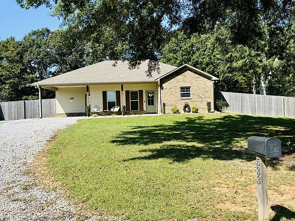 2nd image of 533 Spencer Rd