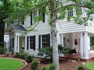 9 Covington Dr, Longview, TX 75602