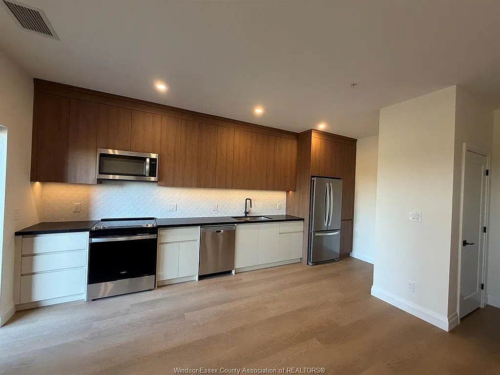 1 bed, 1.0 bath, $1,850 — Photo 3
