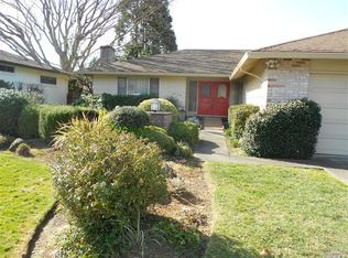 7304 Oak Leaf Dr, Santa Rosa, CA 95409