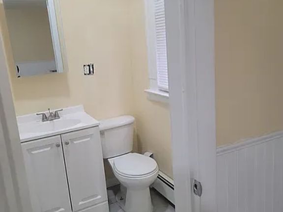 3rd image of 357 Poplar St #2