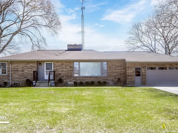 4151 Yankee Rd, Saint Clair, MI 48079