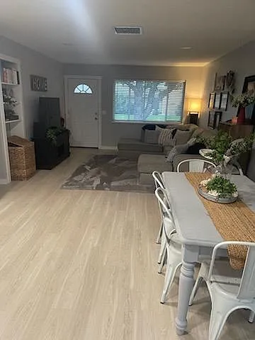 3 bed, 1144 sqft, $2,450 — Photo 4