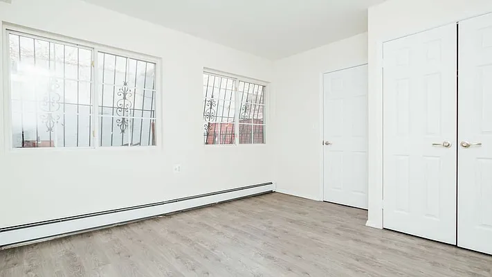 Rented by Nooklyn NYC LLC | media 19