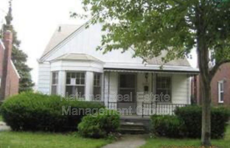 1st image of 11910 Rossiter Ave