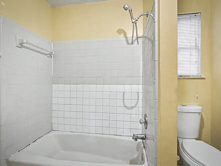 302 Bernard Rd — Photo 34