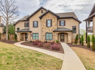 19 Cottage Ln #201, Toccoa, GA 30577