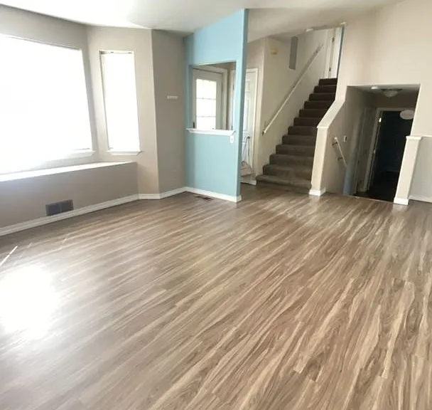 2503 E M Ave — Photo 2