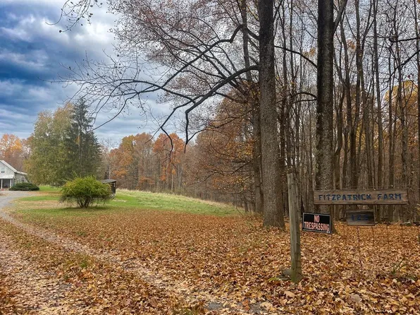 126 Prosperity Ln, Rainelle, WV 25962