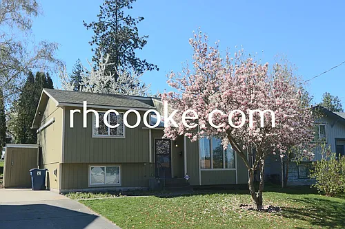 4018 E Pratt Ave Photo 1