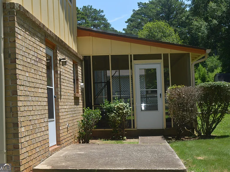 354 Roy Huie Rd — Photo 12
