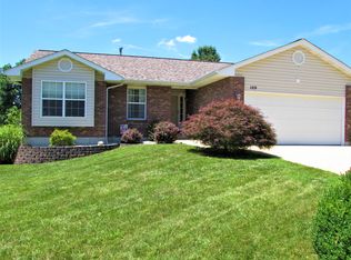 109 Seckman Spring Cir, Imperial, MO 63052