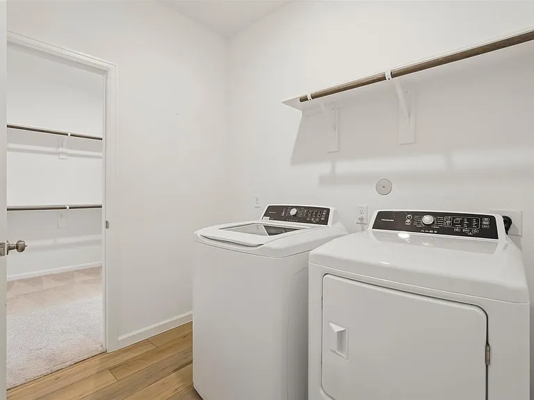 6407 Amberwood Dr — Photo 22